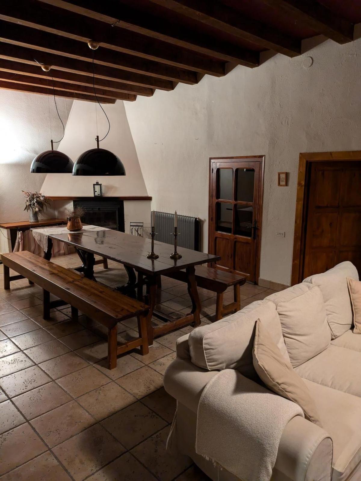 Masia Cal Millas - Turisme Rural Castellfullit de Riubregos ภายนอก รูปภาพ