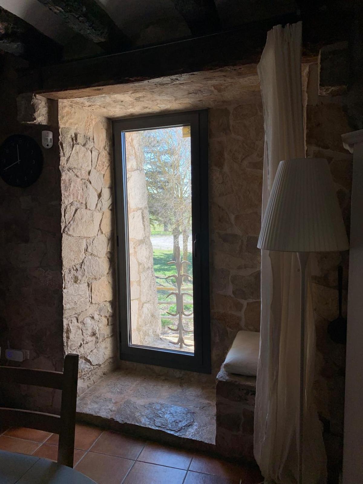 Masia Cal Millas - Turisme Rural Castellfullit de Riubregos ภายนอก รูปภาพ