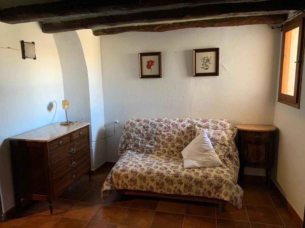 Masia Cal Millas - Turisme Rural Castellfullit de Riubregos ภายนอก รูปภาพ