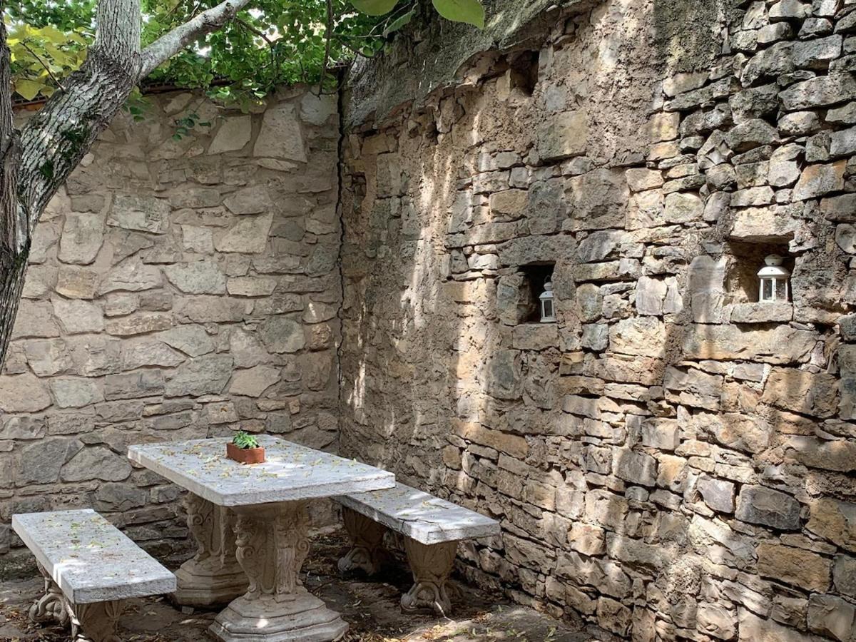 Masia Cal Millas - Turisme Rural Castellfullit de Riubregos ภายนอก รูปภาพ