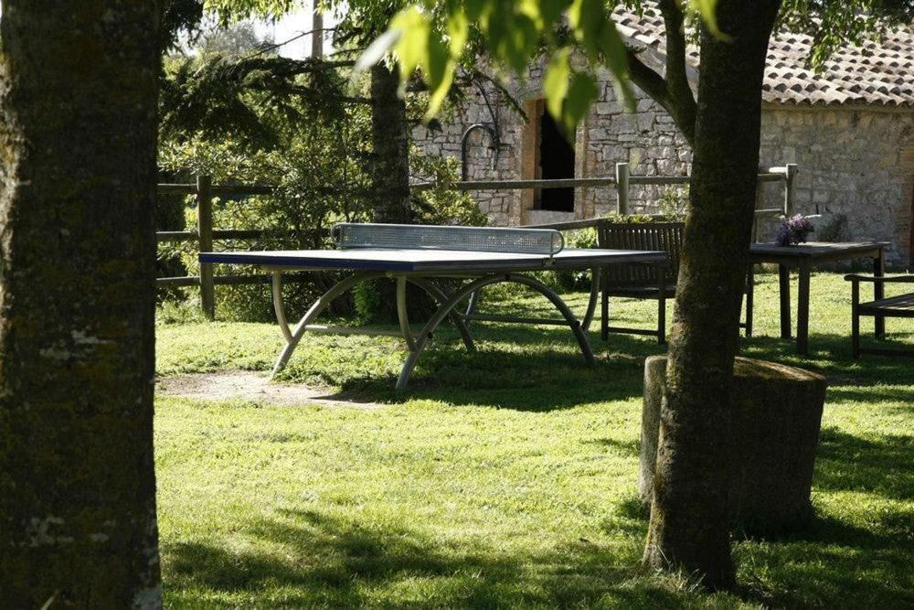 Masia Cal Millas - Turisme Rural Castellfullit de Riubregos ภายนอก รูปภาพ