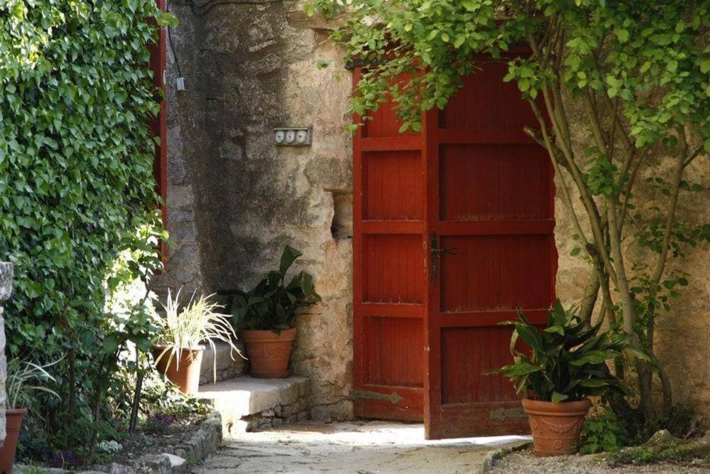 Masia Cal Millas - Turisme Rural Castellfullit de Riubregos ภายนอก รูปภาพ